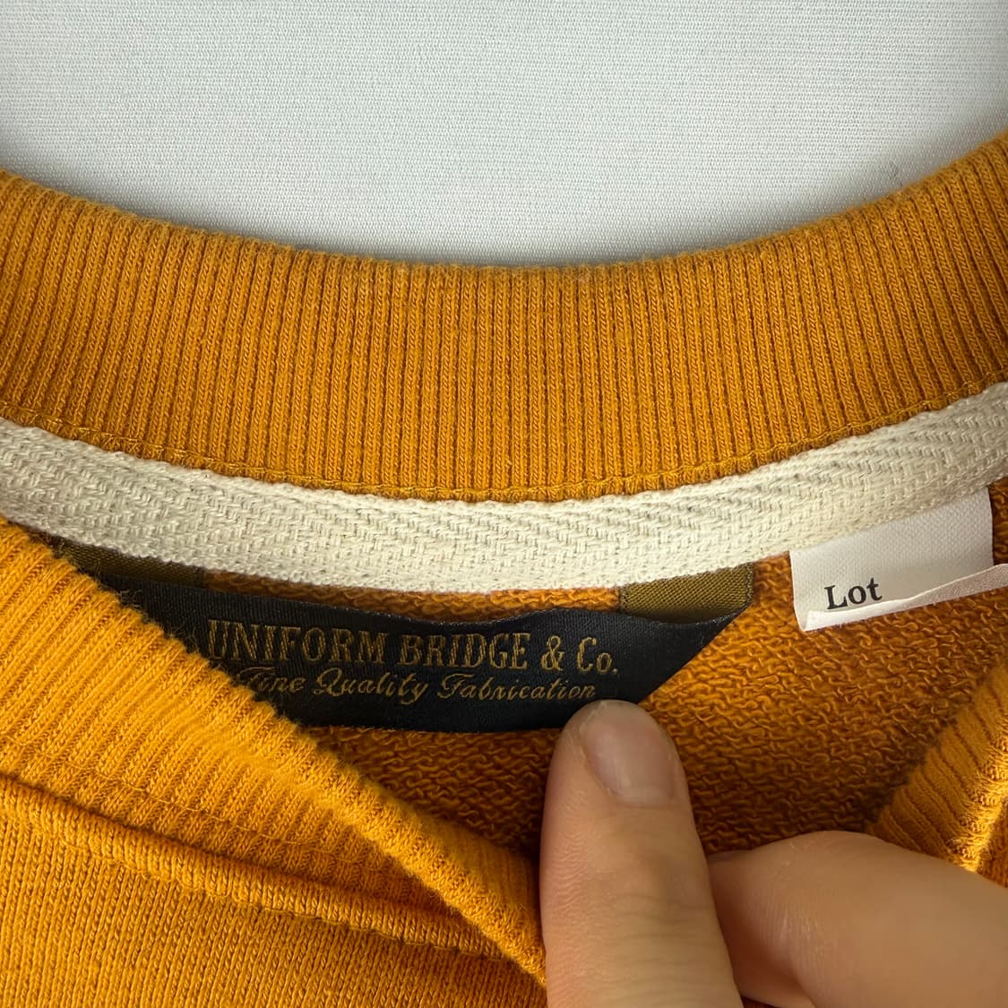 L) 유니폼브릿지 포켓 맨투맨 머스타드 상품이미지3