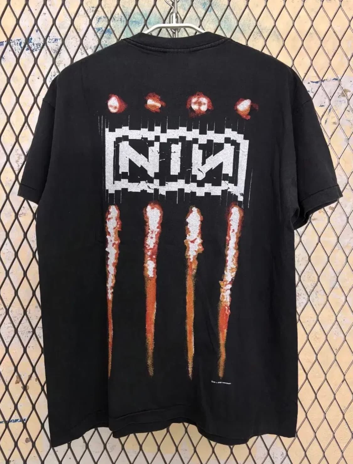 나인인치네일스 밴드티 상품이미지2