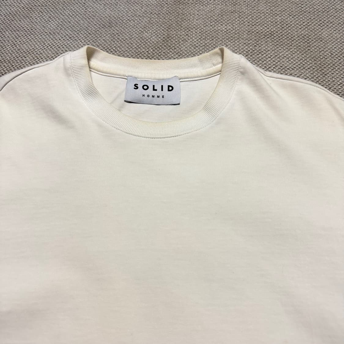 솔리드옴므 백 프린팅 반팔 라운드 티셔츠 상품이미지2