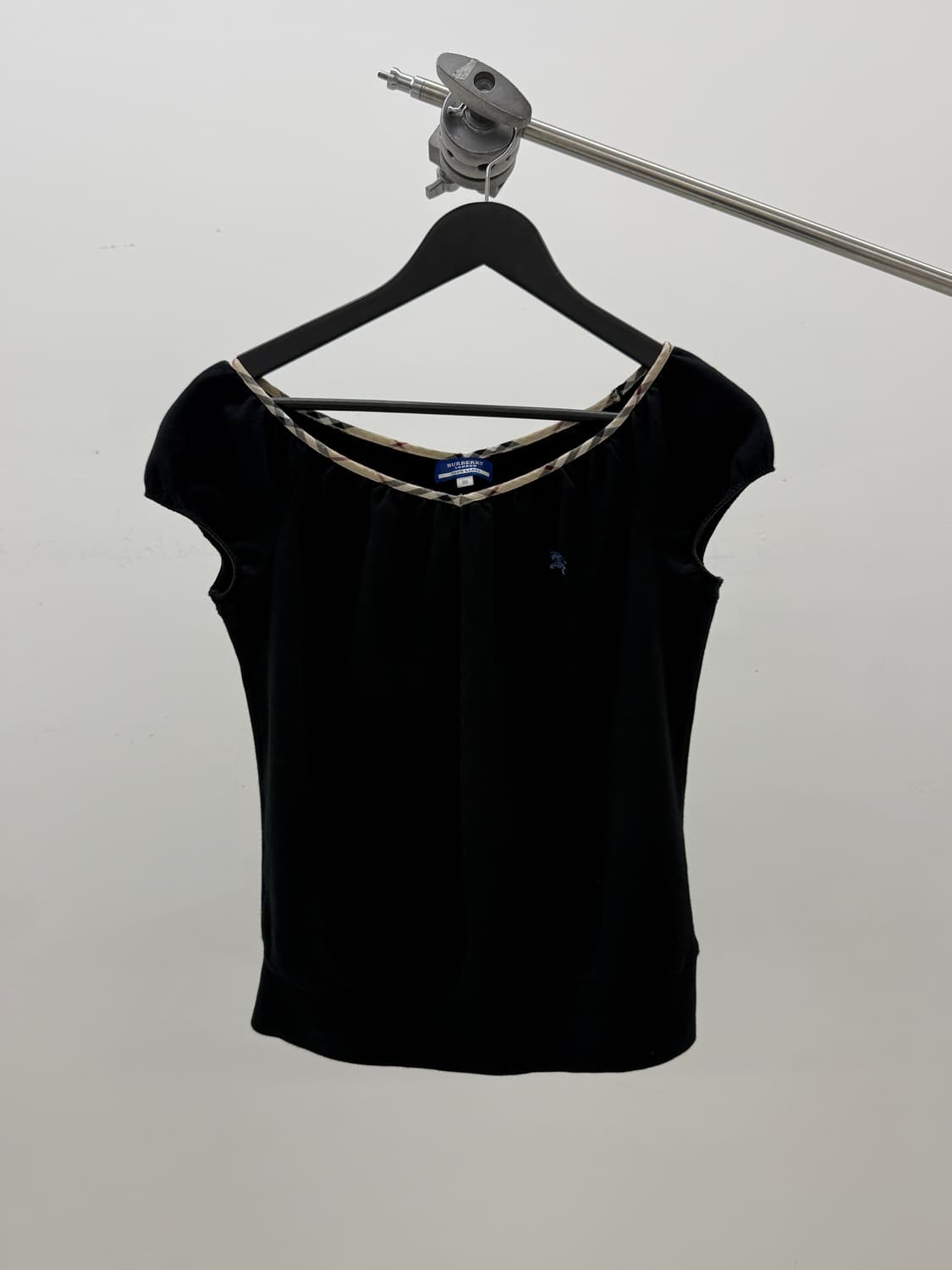 Burberry 블랙 슬림 반팔 티셔츠 38 상품이미지2