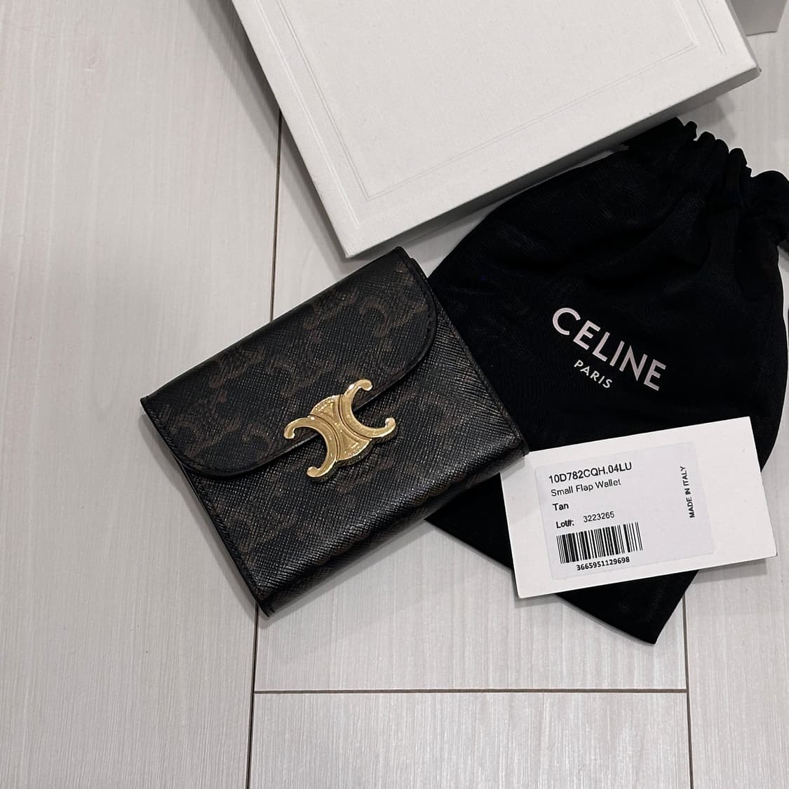 CELINE Small Flap Wallet 셀린느 트리옴프 지갑 상품이미지2
