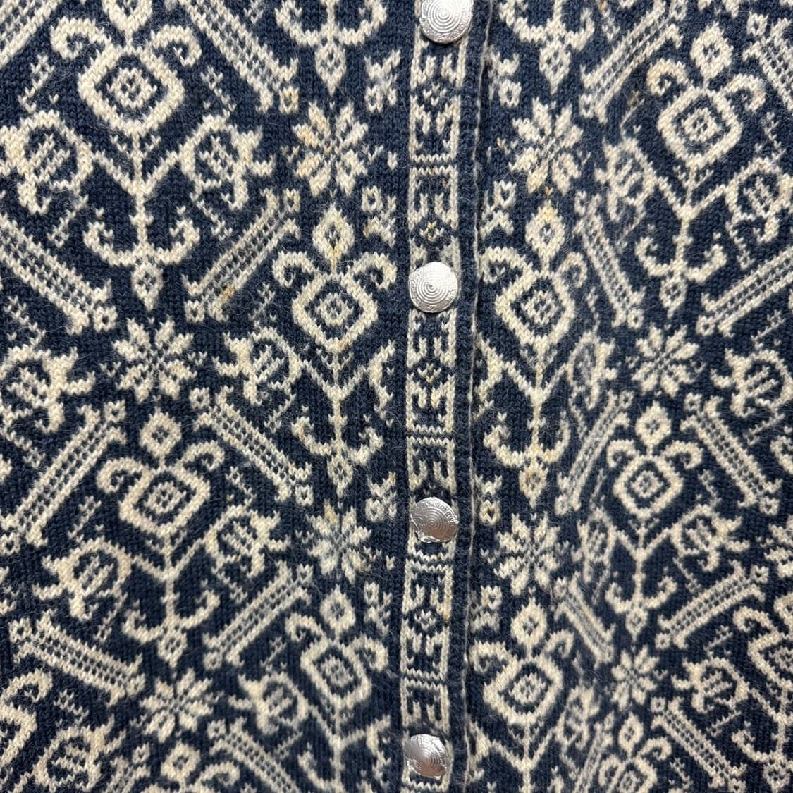 데일 오브 노르웨이 자가드 울 니트 가디건 노르딕 패턴 네이비 상품이미지7