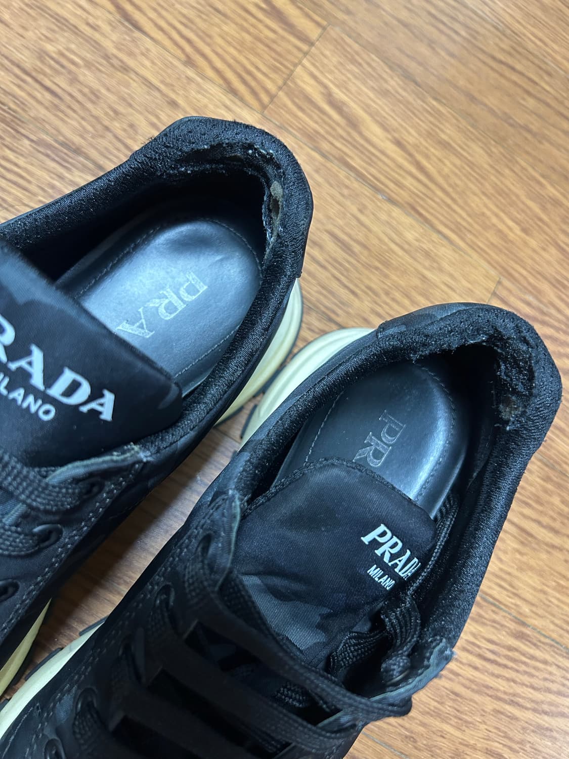 프라다 카모플라쥬 블랙 스니커즈 상품이미지8