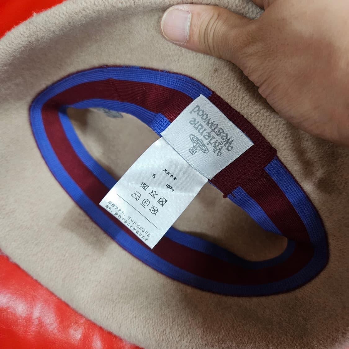 비비안웨스트우드 시그니쳐 자수 베이지 벙거지 SM size 상품이미지3