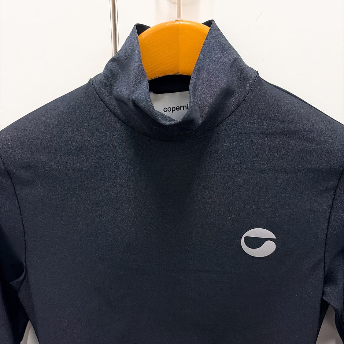 (정품/새상품) COPERNI 코페르니 여성 블랙 타이트 하이넥 탑 상품이미지2