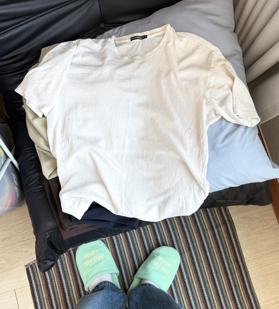 이세이미야케 맨  반팔 티셔츠 상품이미지2