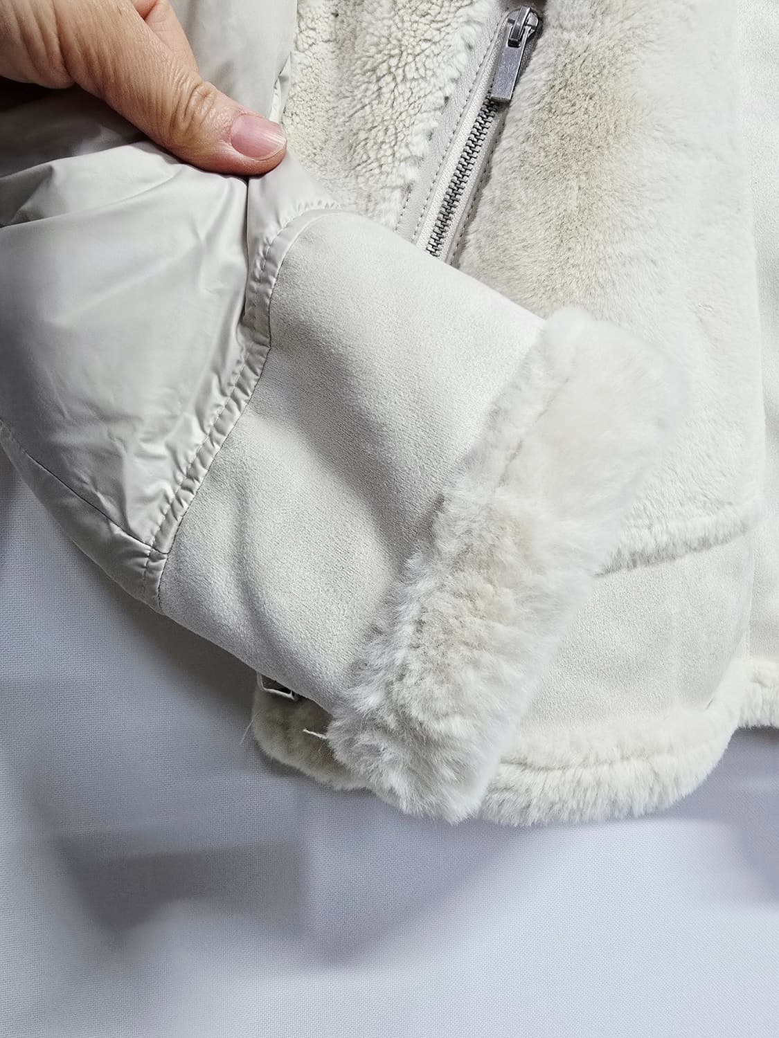 la tium 여성 아이보리 무스탕 다운패딩자켓95 상품이미지3