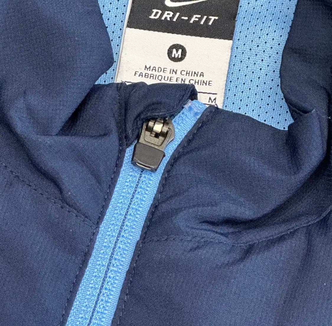 나이키 맨체스터 스카이블루 바람막이 상품이미지4