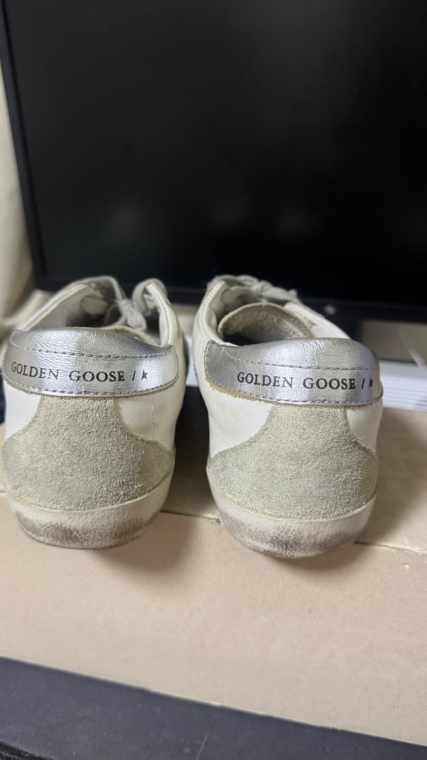 골든구스 슈퍼스타 화이트 실버탭 스니커즈 235 상품이미지4