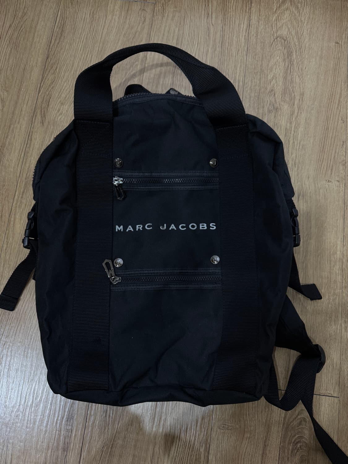 마크제이콥스 블랙 너일론 백팩 상품이미지2