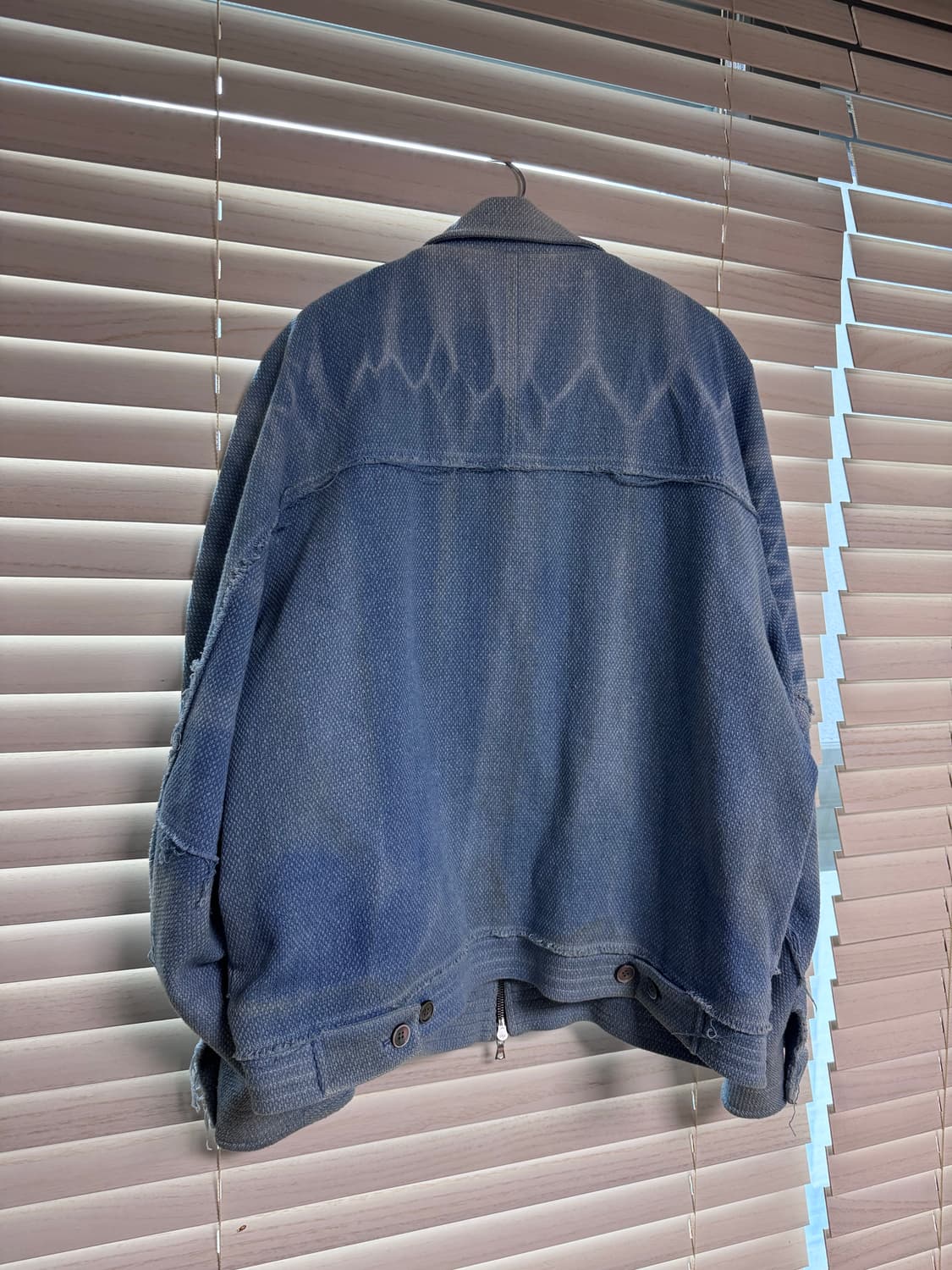 지용킴 25ss 썬블리치 로우 엣지 자켓 상품이미지5