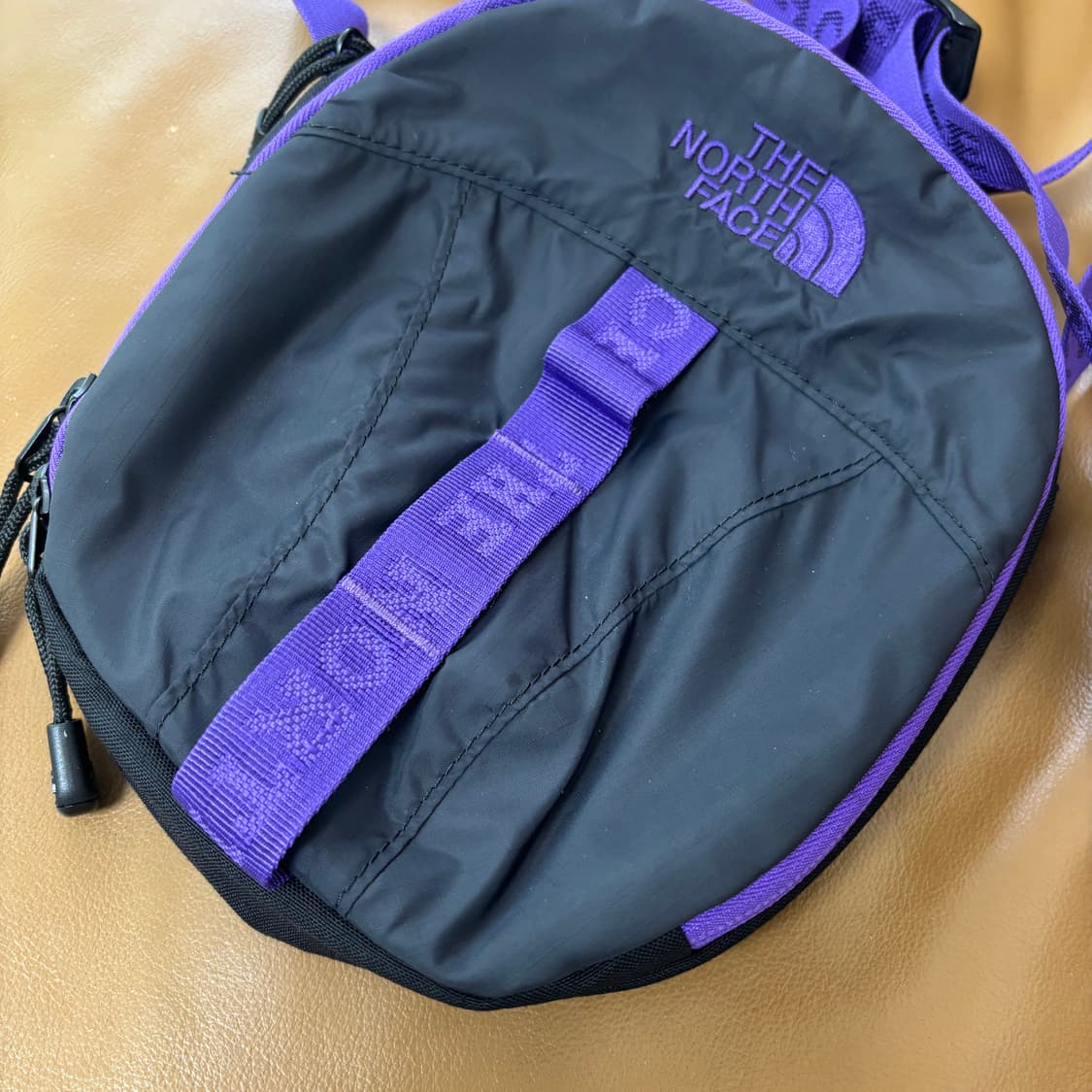 나나미카 노스페이스 퍼플라벨 샤코슈 크로스백 가방 퍼플 블랙 상품이미지3