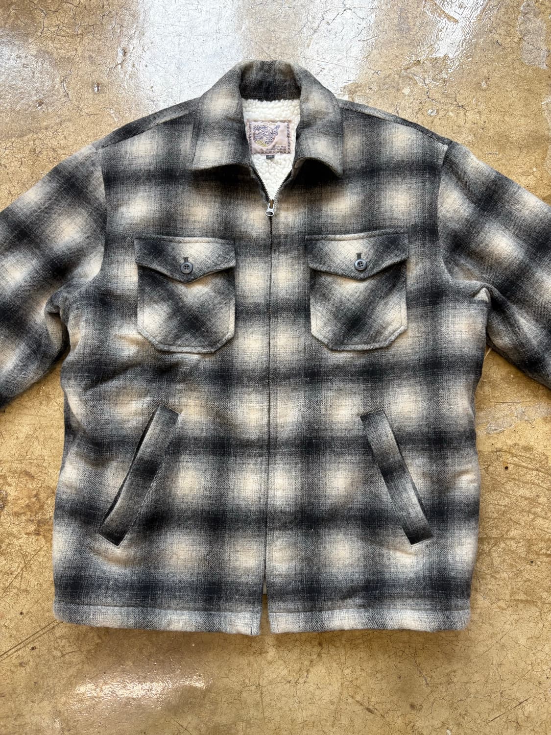 옴브레 체크 헤비 양털 카라 자켓 상품이미지2