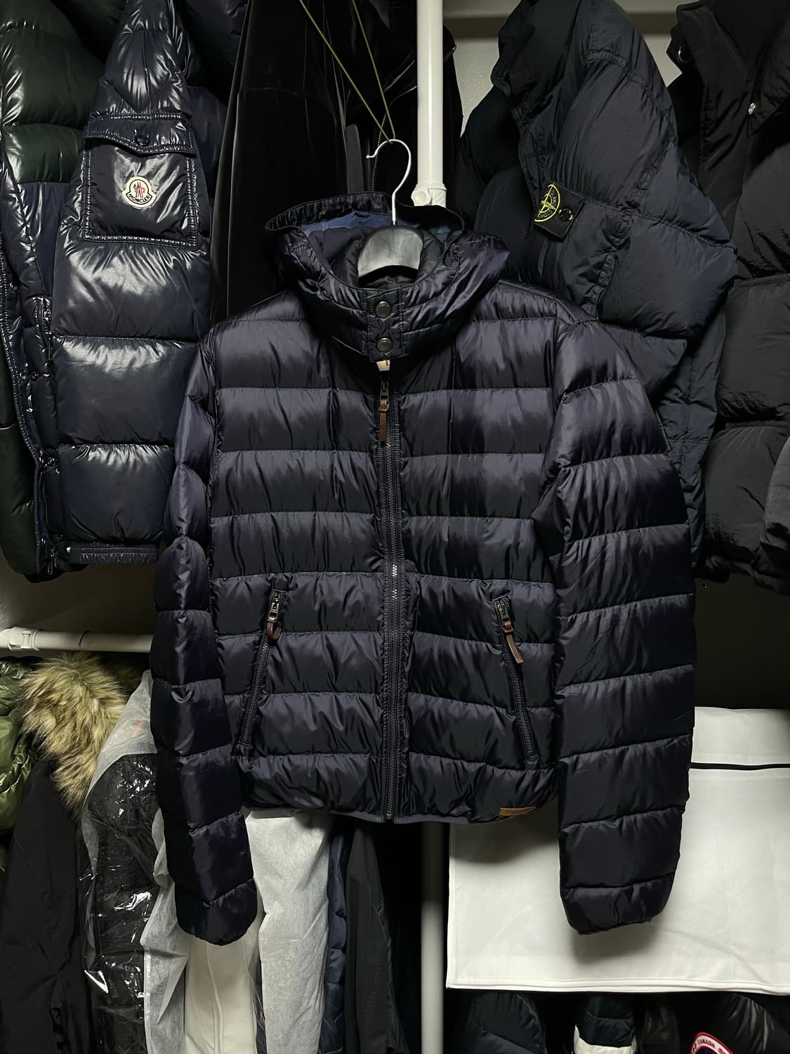 [XL사이즈] 버버리 경량 구스다운 패딩 자켓 네이비 상품이미지1