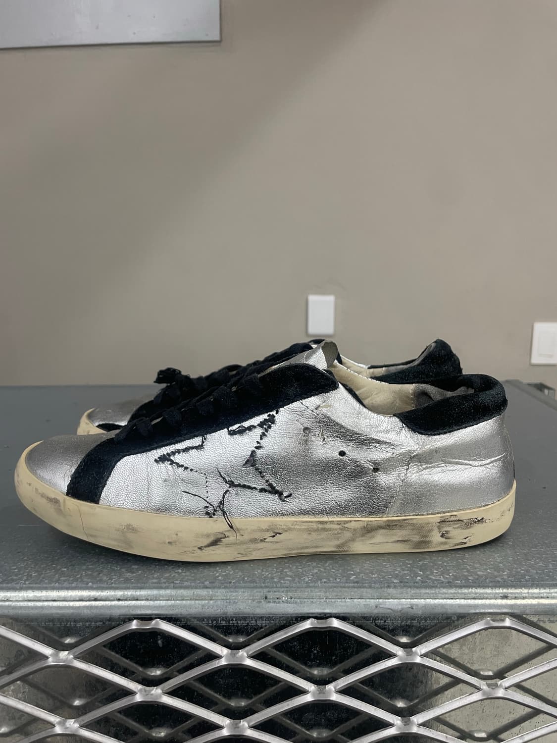 골든구스 슈퍼스타 메탈릭실버 40 상품이미지1