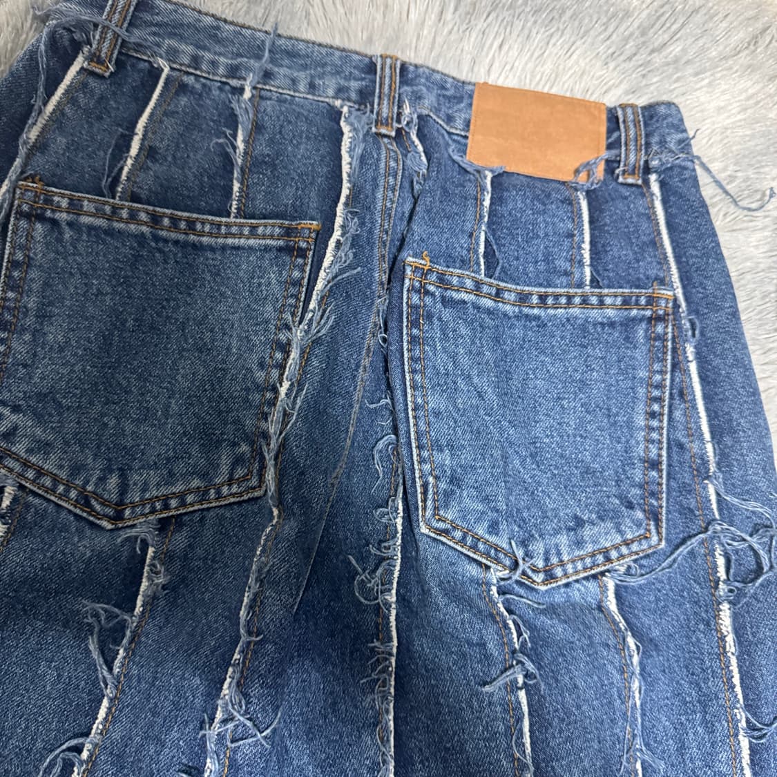 마땡킴  한소희 커팅루즈 데님팬츠 S사이즈 상품이미지5