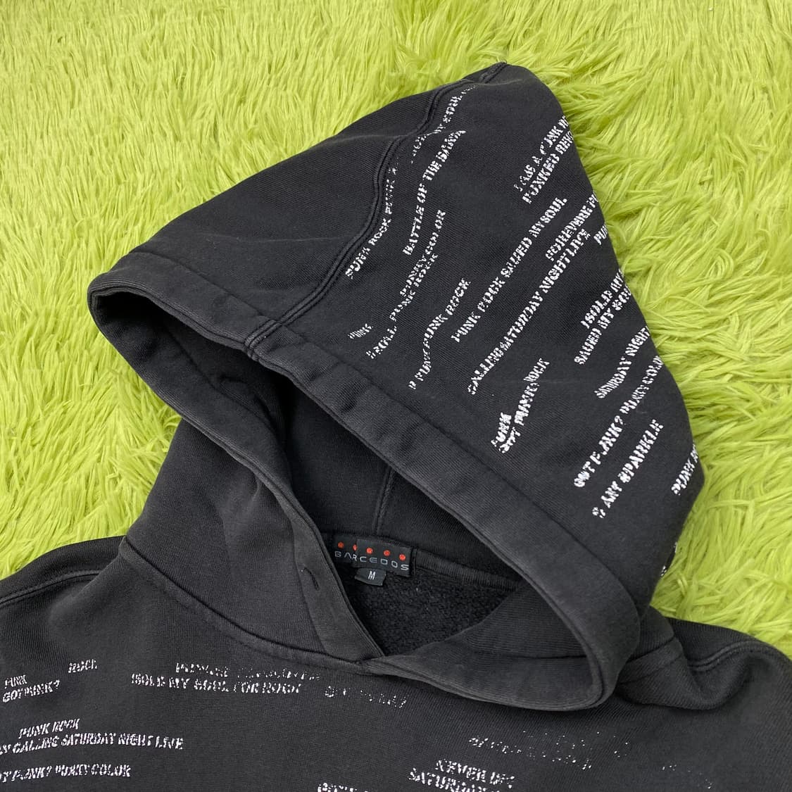 BARCEDOS 크랙 프린팅 풀오버 스웻 후드 티셔츠 상품이미지2