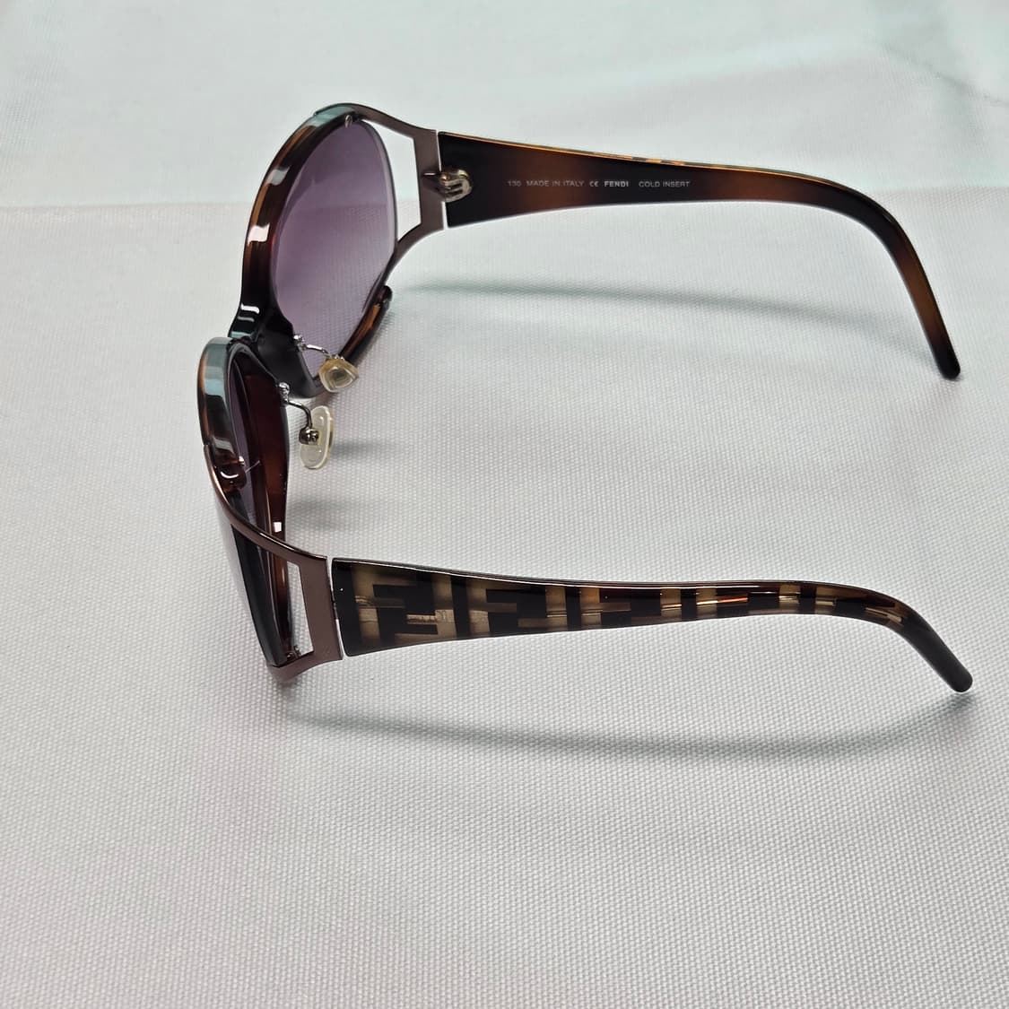 펜디 선글라스 케이스포함 상품이미지8