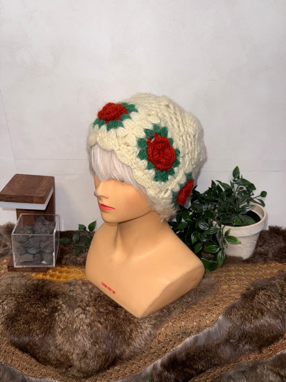 Ivory rose crochet knit beanie  상품이미지2