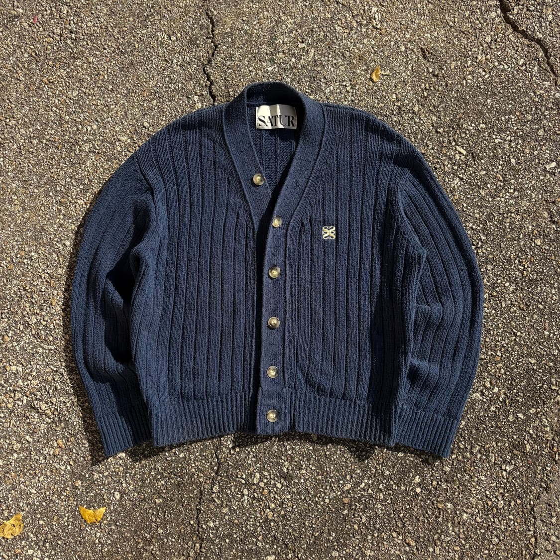 SATUR 파로 오버사이즈 부클 가디건 상품이미지1