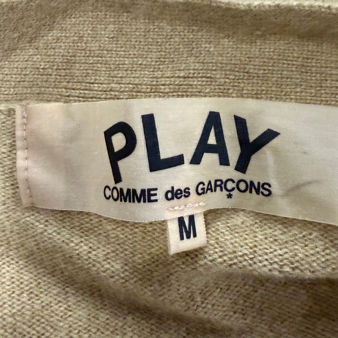 꼼데가르송 베이지 블랙 와펜 브이넥 니트 가디건 상품이미지5