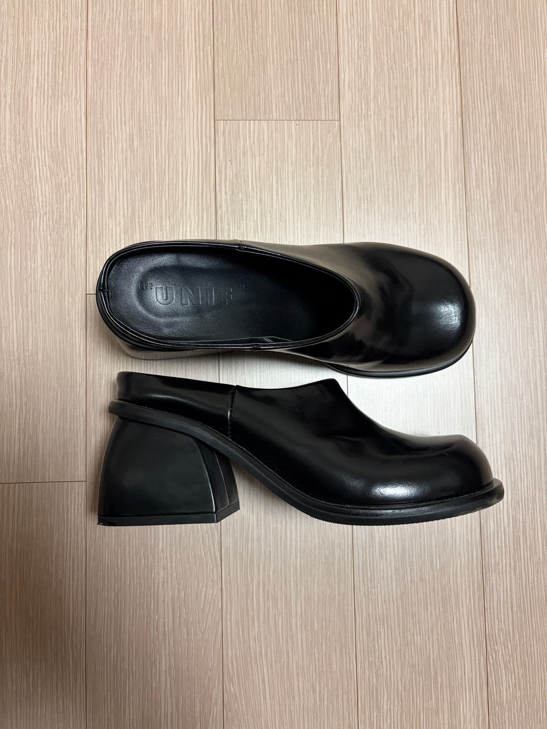 UNIF HERA CLOG 유니프 헤라 클로그 (US8) 상품이미지3