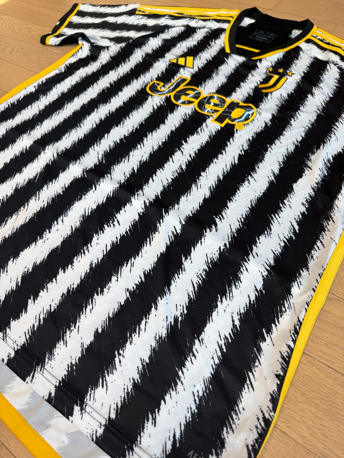 [XXL] 23-24 아디다스 유벤투스 juventus 홈 저지 유니폼 상품이미지5