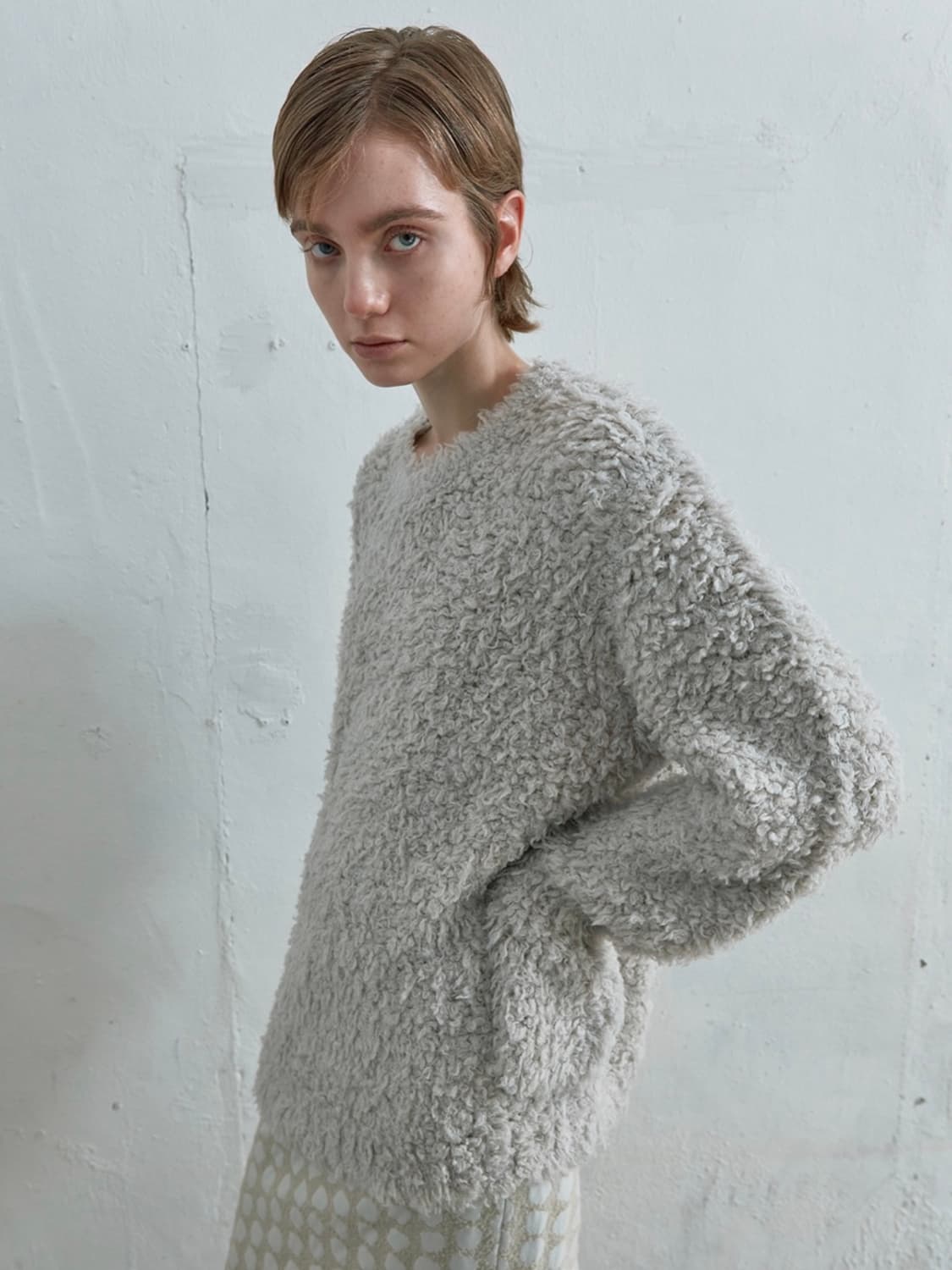 낫띵에브리띵 오버사이즈 퍼지 니트 그레이 아이보리 상품이미지3