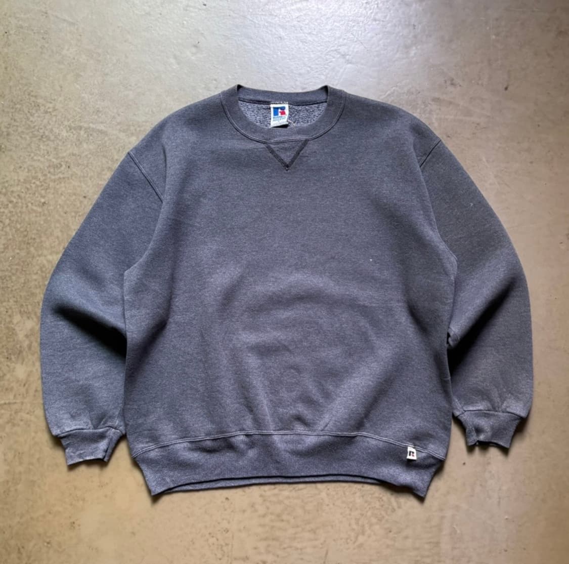 택포) 90s 러셀 USA made 차콜 블랙 스웻셔츠 105 판매 상품이미지1