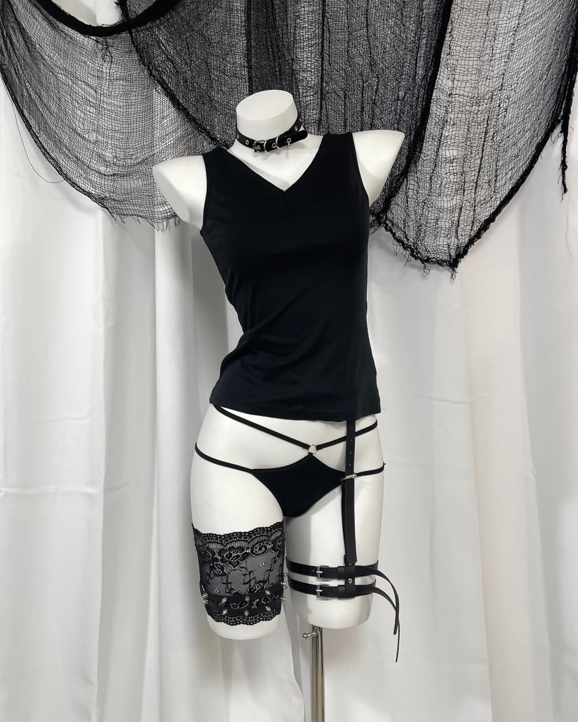 black sleeveless 상품이미지2