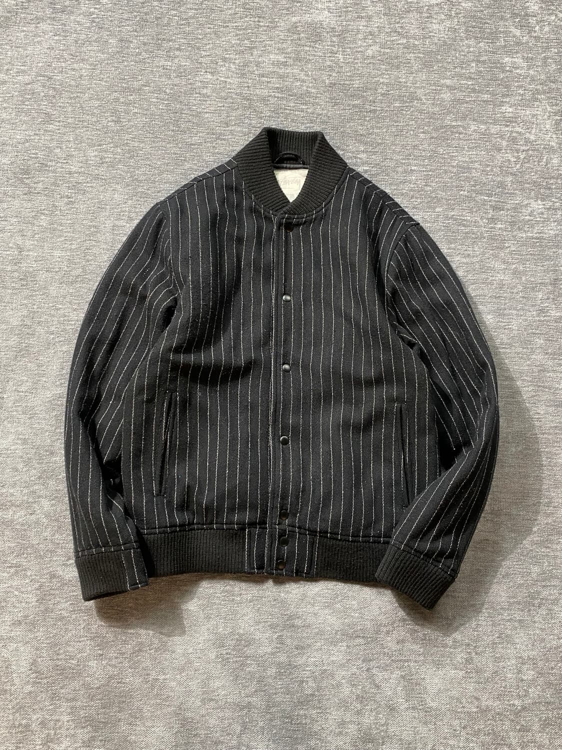 [L] Stussy 스투시 스트라이프 스타디움 자켓 상품이미지1