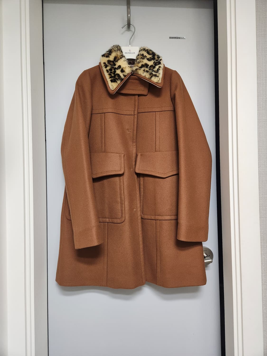 N21 레오파드 퍼 칼라 브라운 코트  상품이미지1