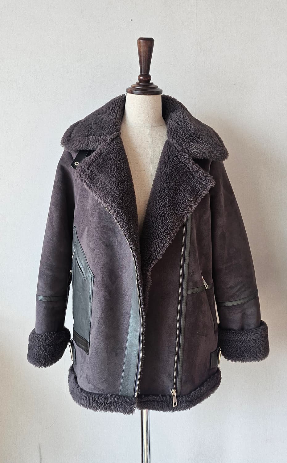 (레어템)퍼플 차콜 무스탕 라이더 자켓 F(55~66) 상품이미지4