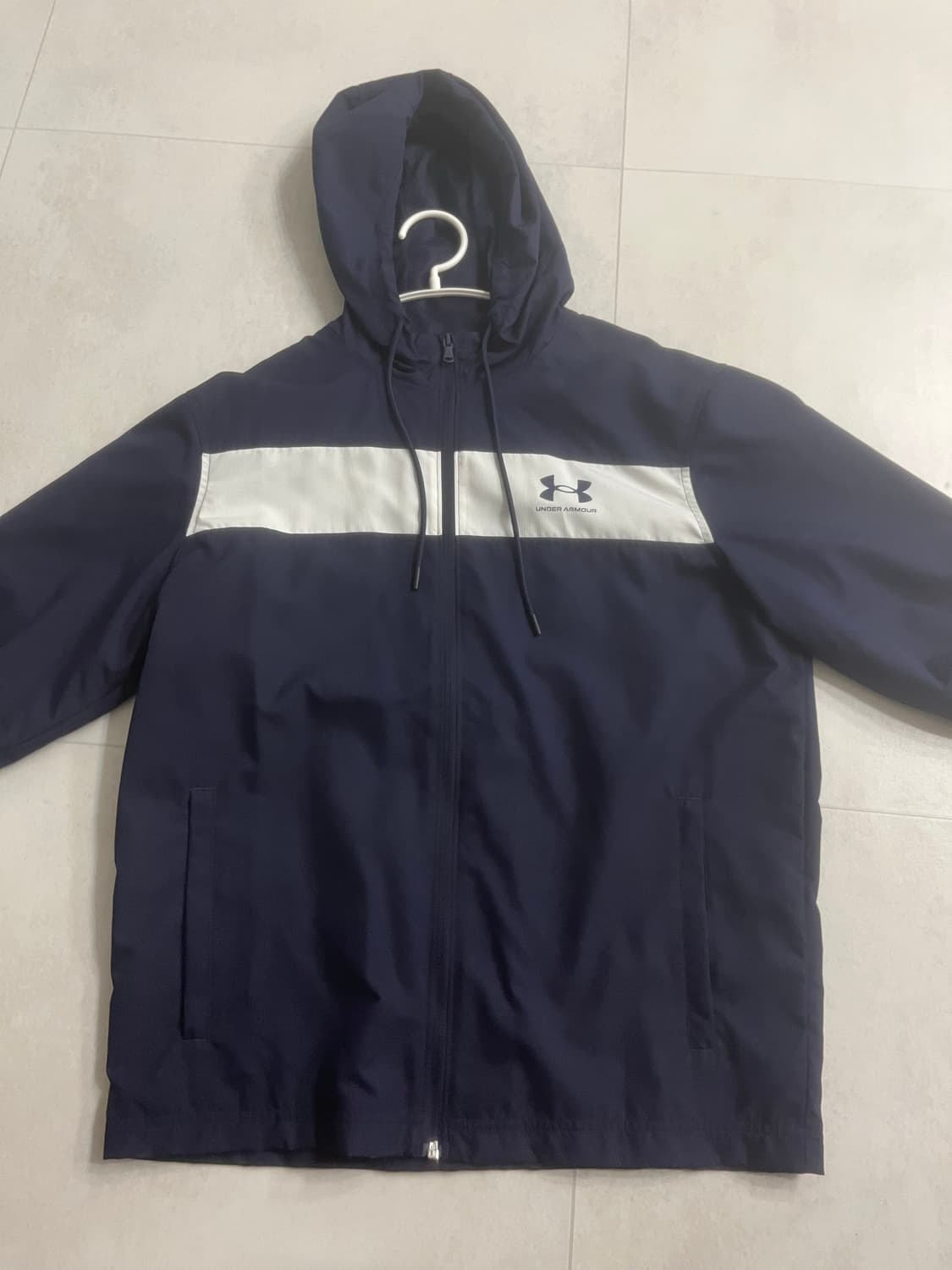언더아머 바람막이 L사이즈(네이비) 상품이미지1