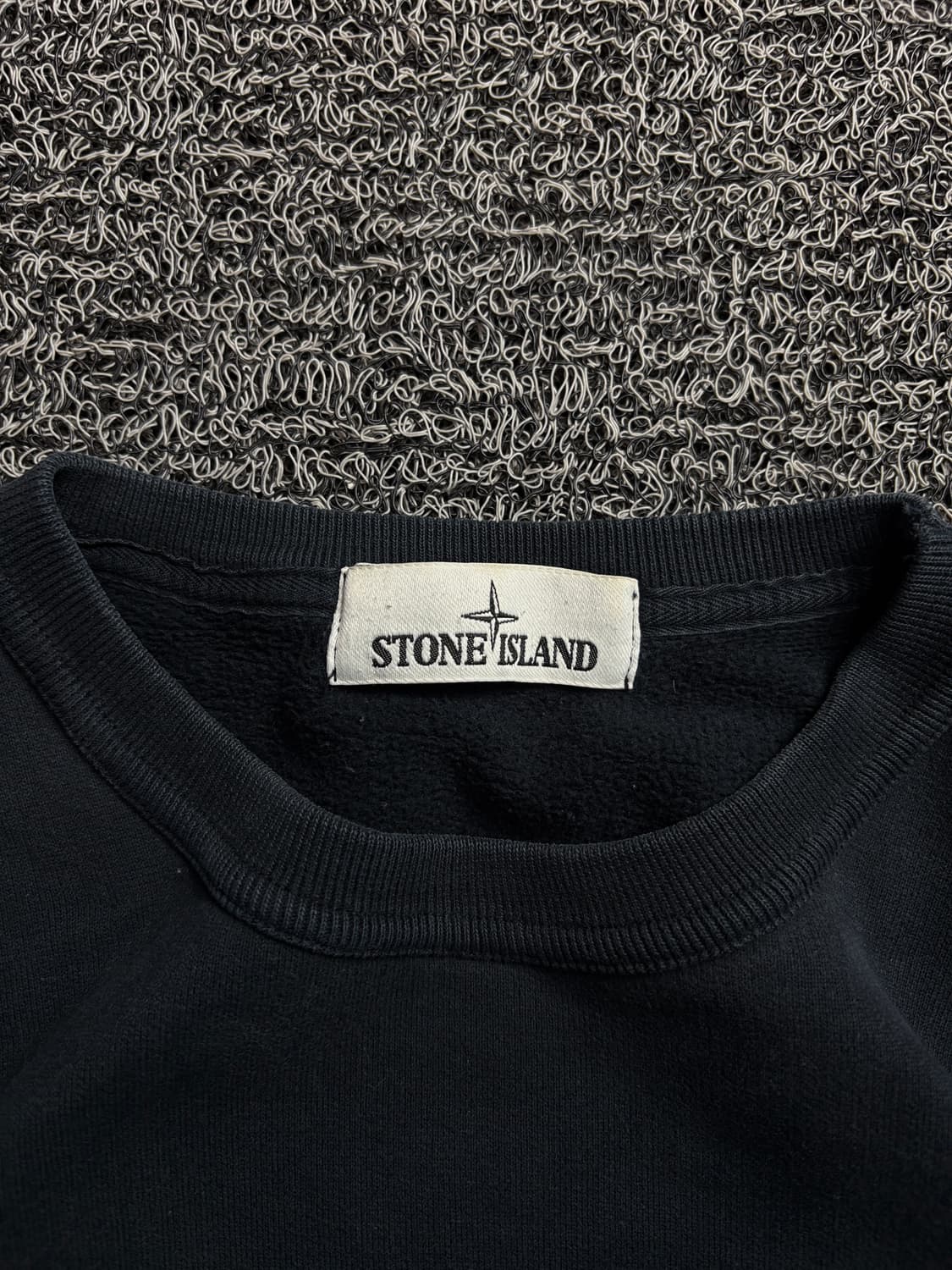 스톤아일랜드 와펜 미니멀 스웻 크루넥 스웻 셔츠 1938 상품이미지3