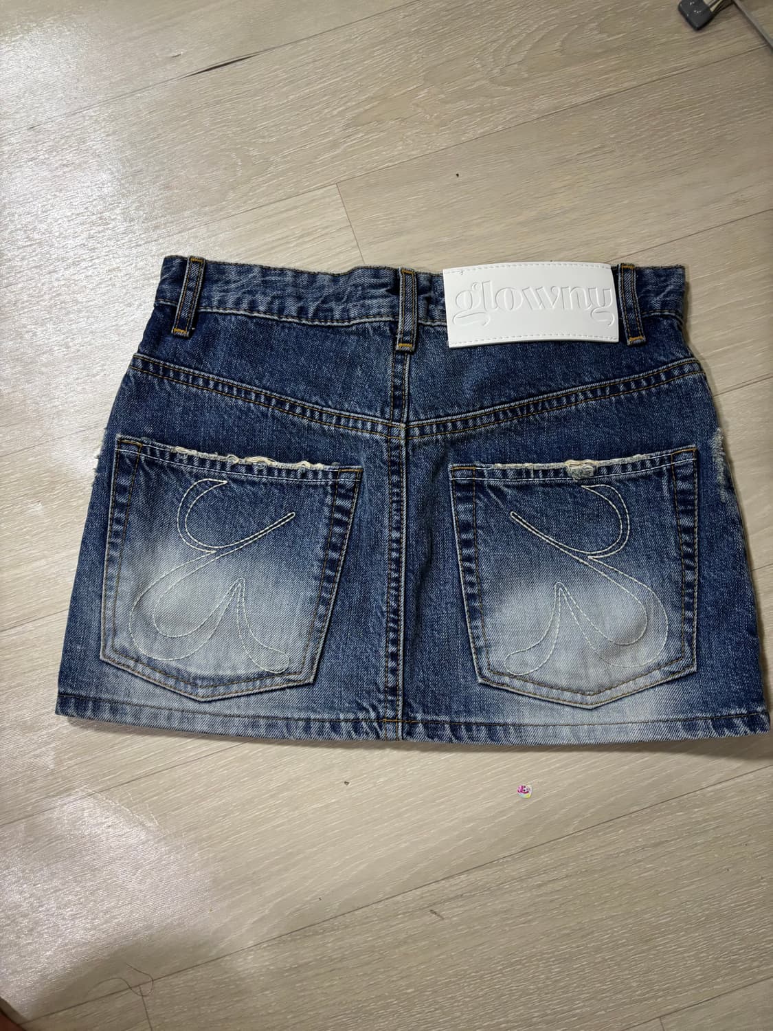 새상품 ) 글로니99 LOW RISE MINI SKIRT  상품이미지2
