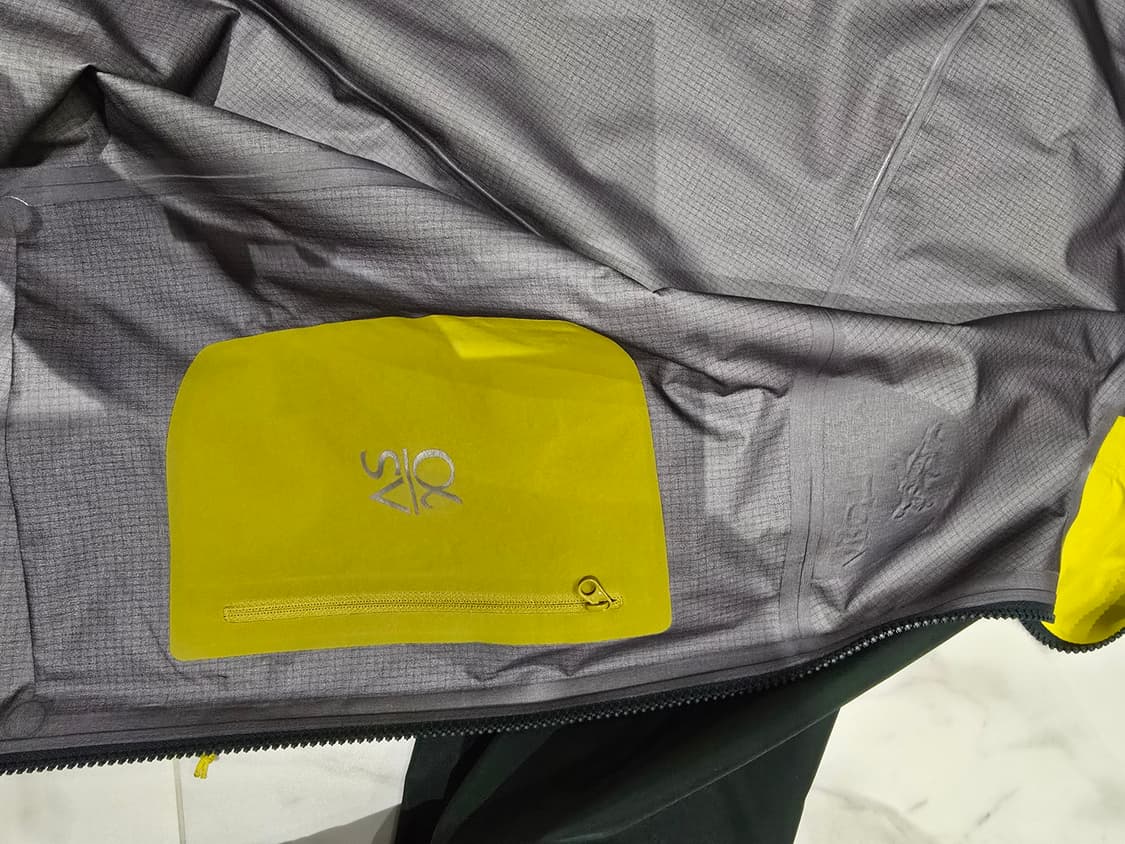 아크테릭스 알파 SV 고어텍스 프로 자켓 상품이미지6