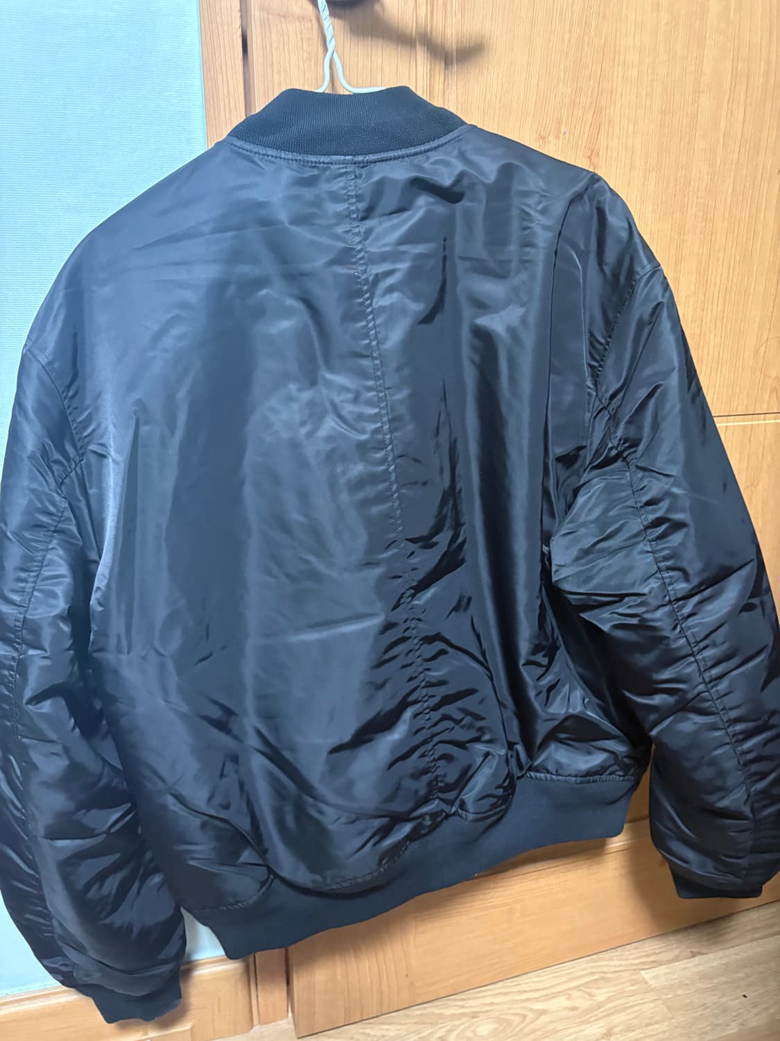 5만원주고 산 항공점퍼 이제 안입어서 팝니다 상품이미지2
