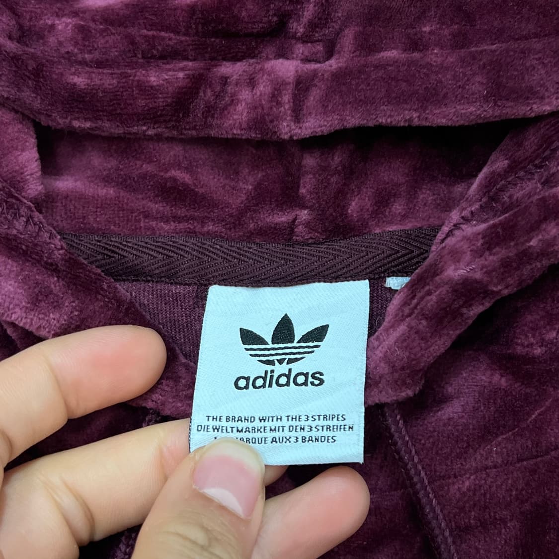 [우먼95] 아디다스 크롭 벨벳 후드티 상품이미지3