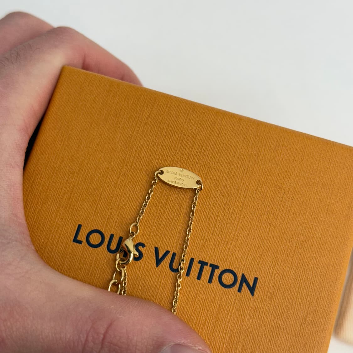 [1회 착용] 루이비통 에나멜 목걸이 상품이미지5