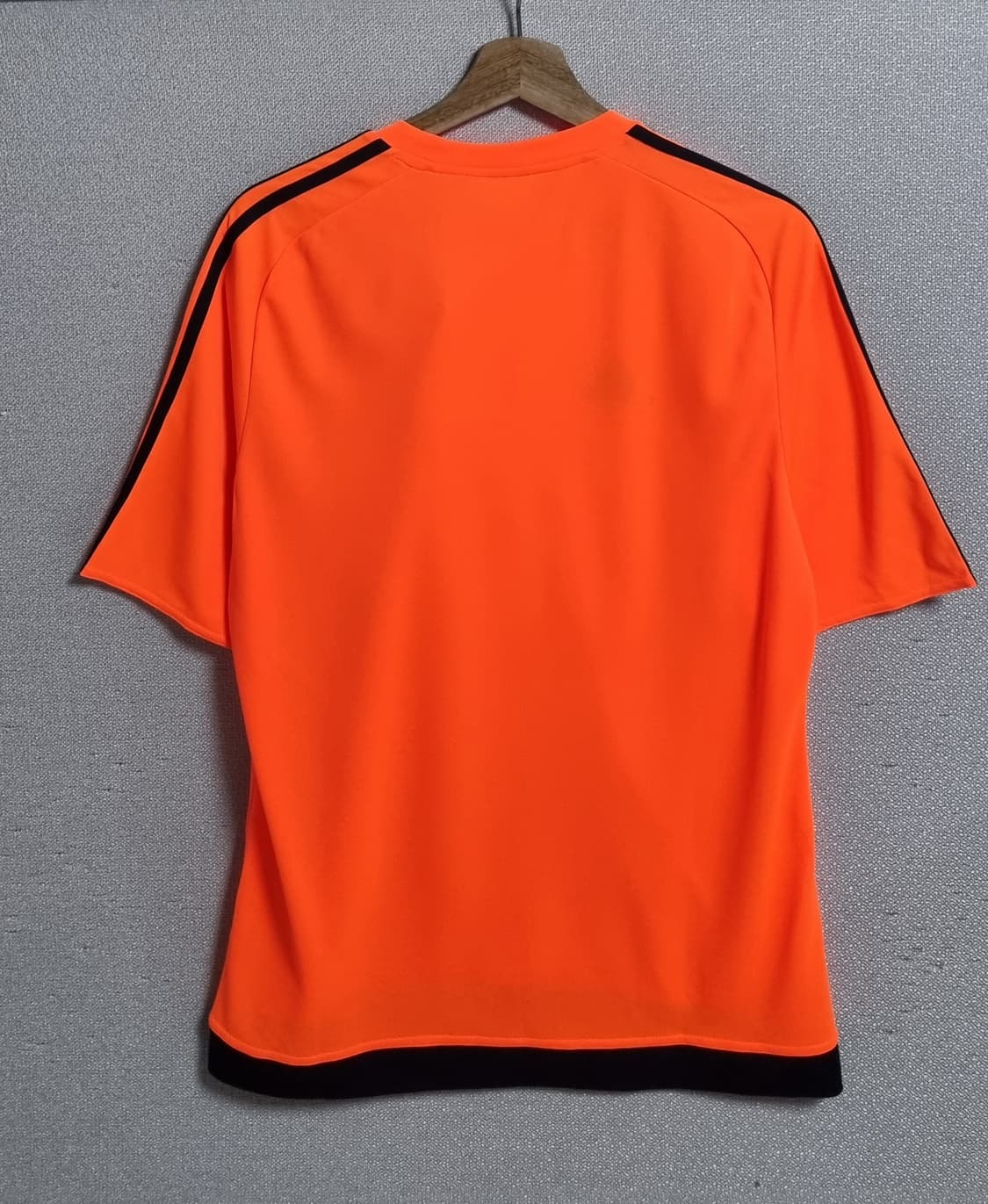 새상품) 105) 아디다스 네온 기능성 반팔티 상품이미지2