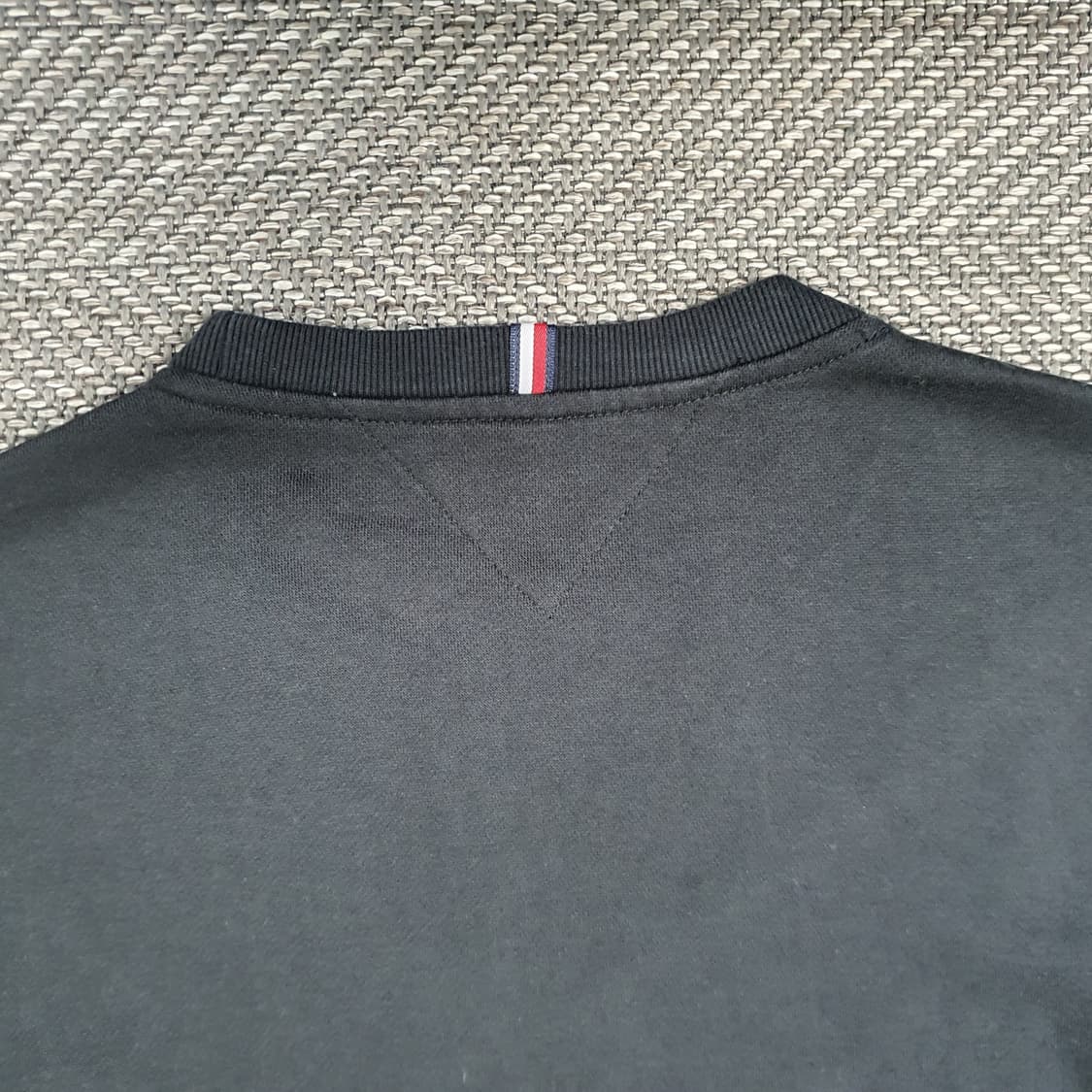 타미힐피거 슬림핏 기모 맨투맨 남자105 상품이미지5