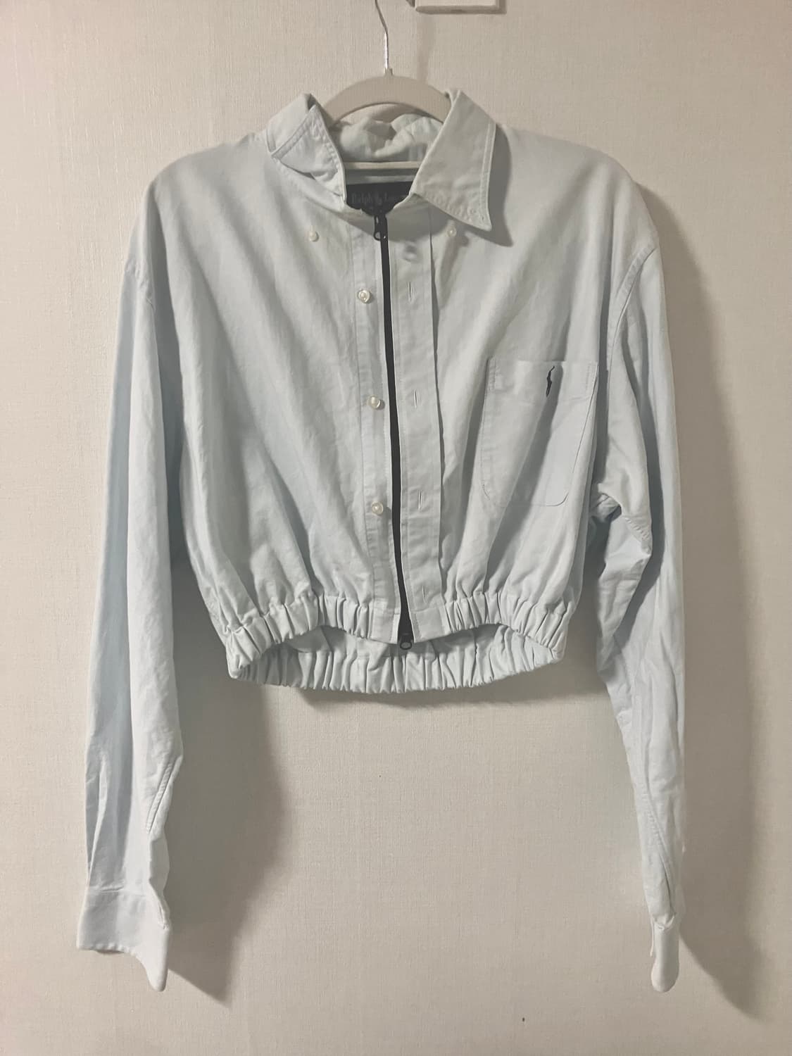 폴로 연하늘 커스텀 크롭 셔츠 상품이미지1