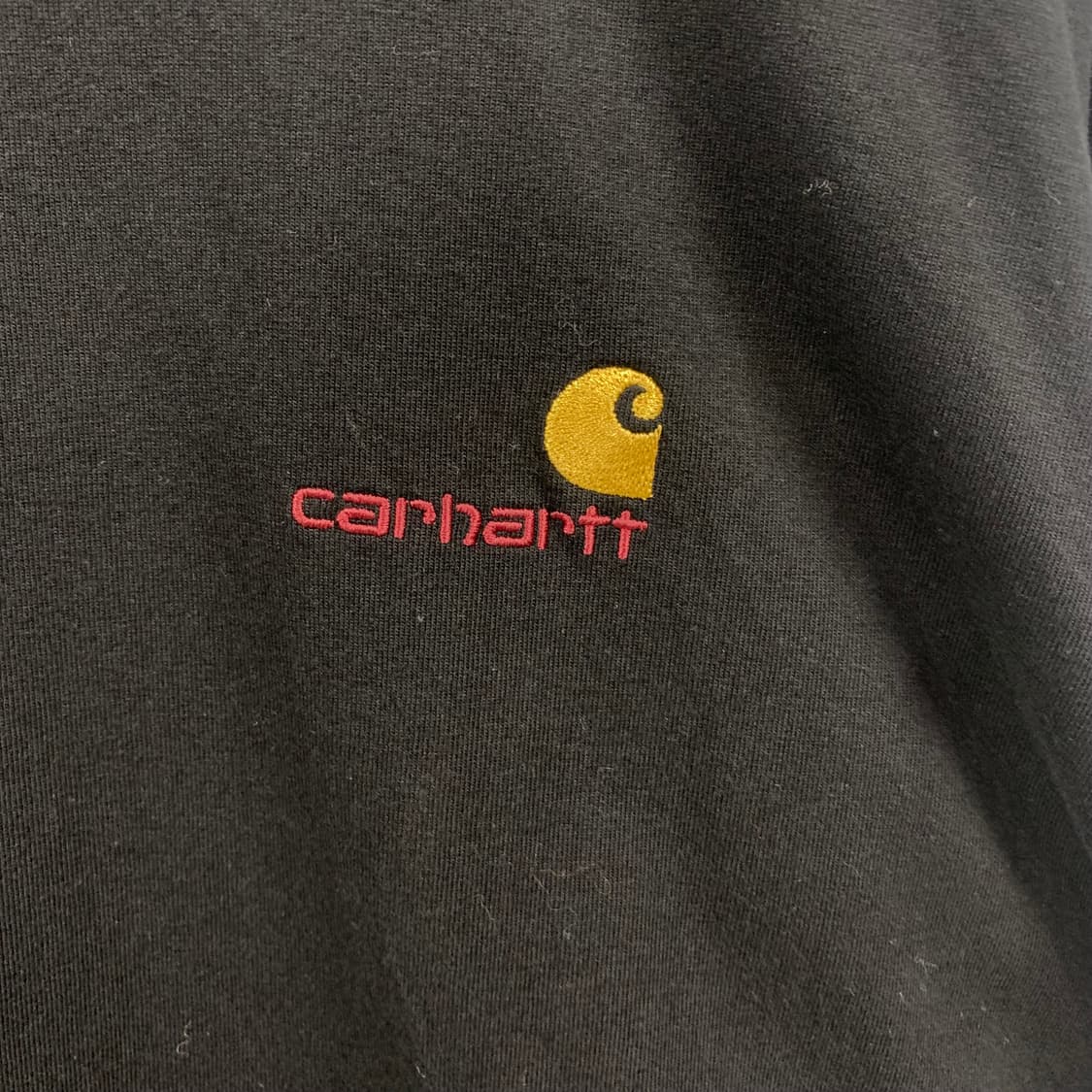 칼하트 자수로고 블랙 롱슬리브 상품이미지3