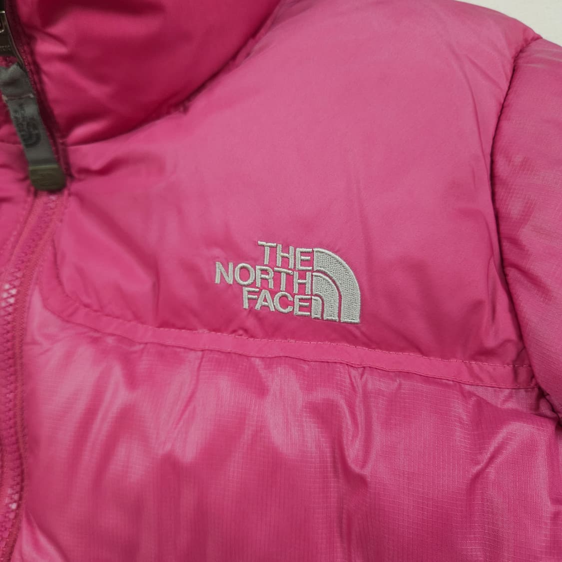 여성M(85) 노스페이스 700 패딩점퍼 핑크 상품이미지3
