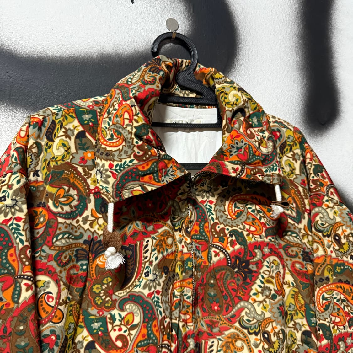 VTG 빈티지 페이즐리 자카드 패턴 하이넥 크롭 봄버 자켓 상품이미지3