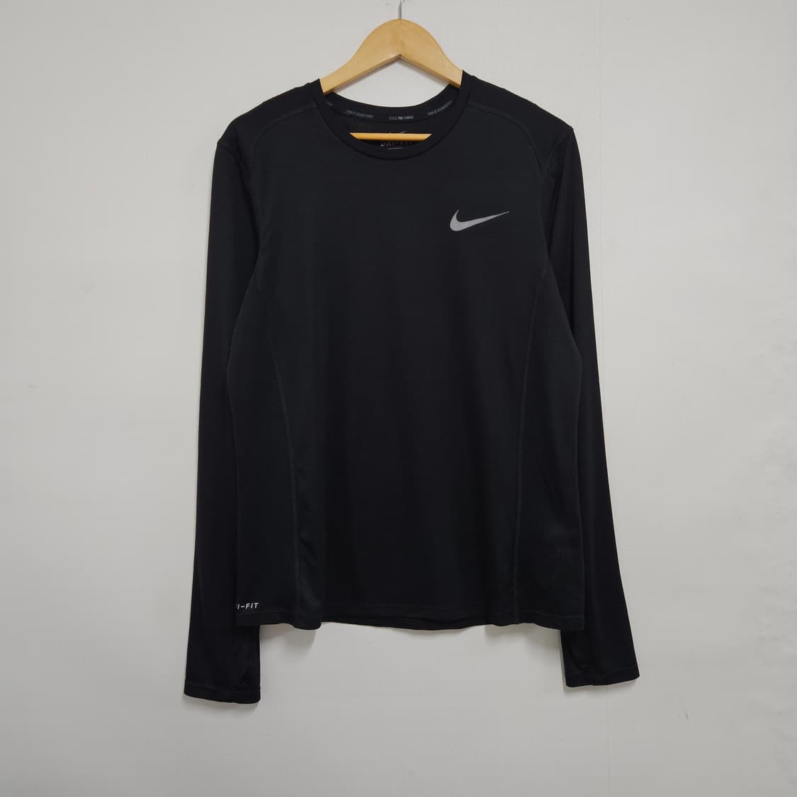 XL 나이키 드라이핏 핑거홀 기능성 긴팔티셔츠 상품이미지1