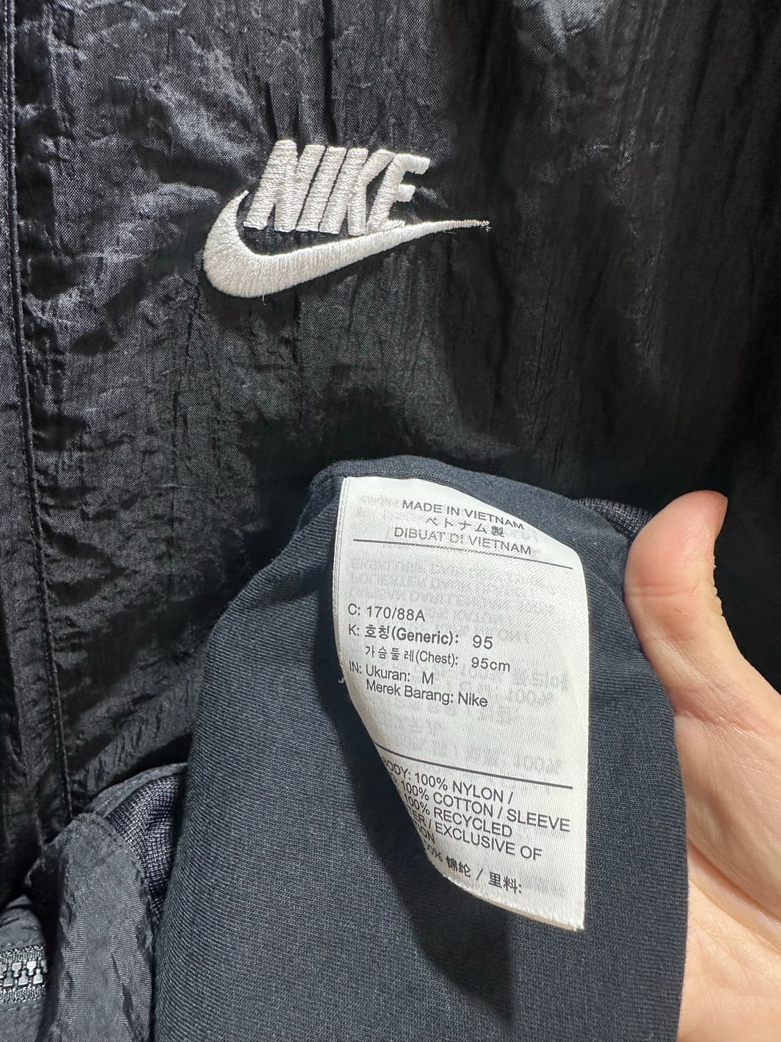 M 나이키 자수로고 블랙 바람막이 상품이미지5