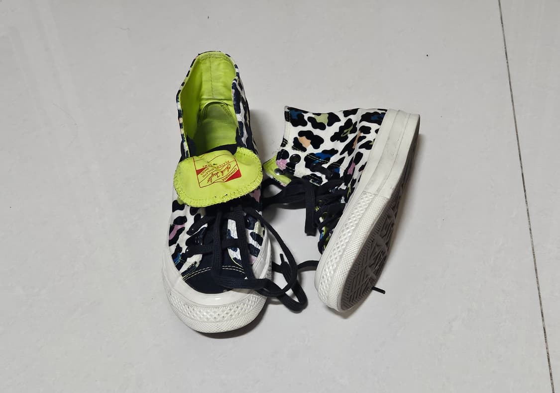 컨버스 벨벳 레오파드 운동화  235 (37) 상품이미지2