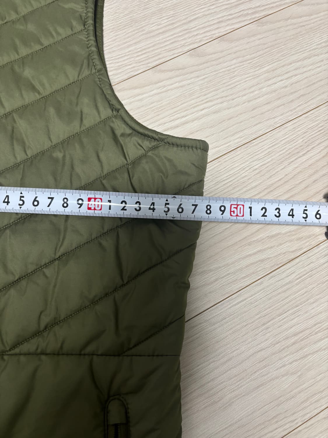 나이키 애어로레이어 러닝 키키 올리브색상 경량 조끼  상품이미지7